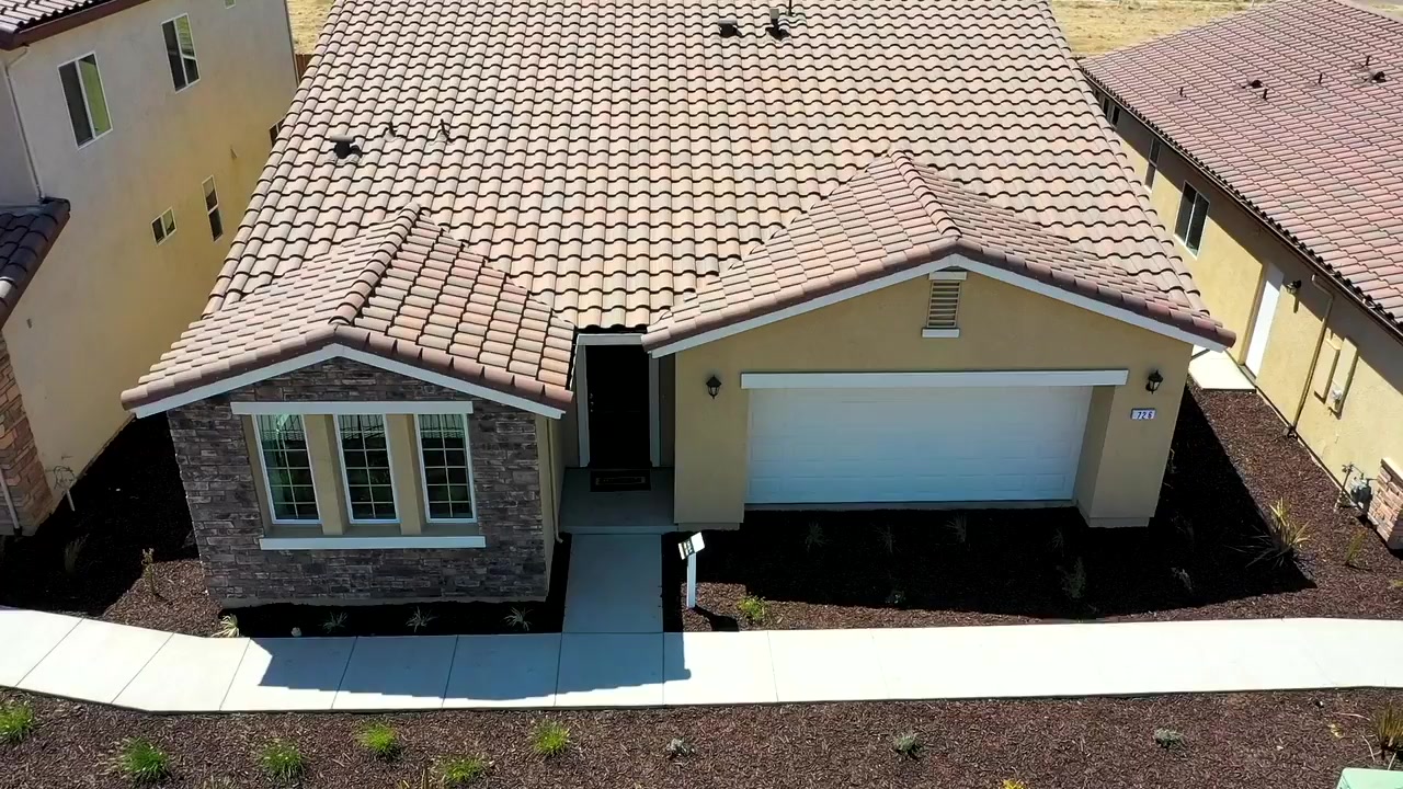 Builder Videos 1 Out of 2